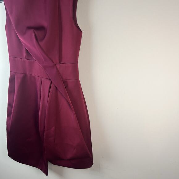 Keepsake the Label Revolve NWT Dress Burgundy M * Flawed Sleeveless Cocktail - Picture 5 of 11
